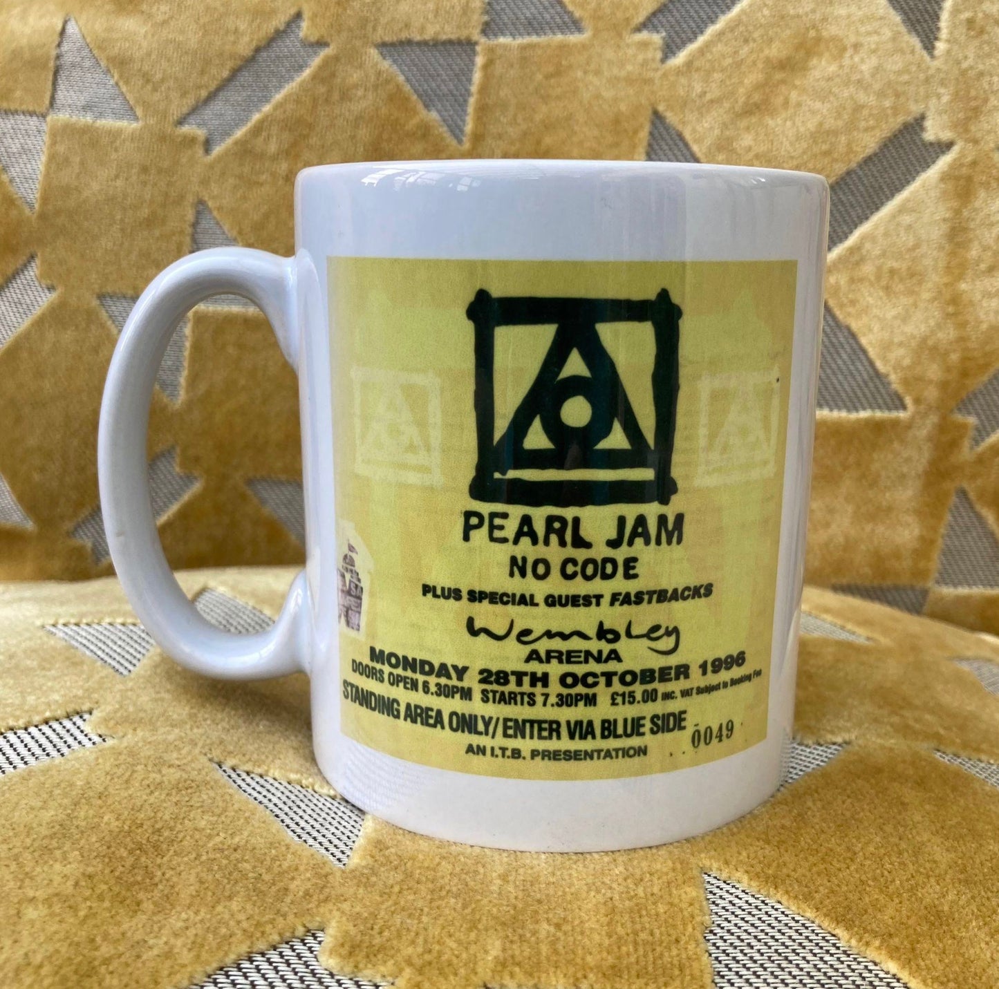 PEARL JAM - 11oz ceramic mug featuring the 1996 Wembley Arena , London ticket on both sides
