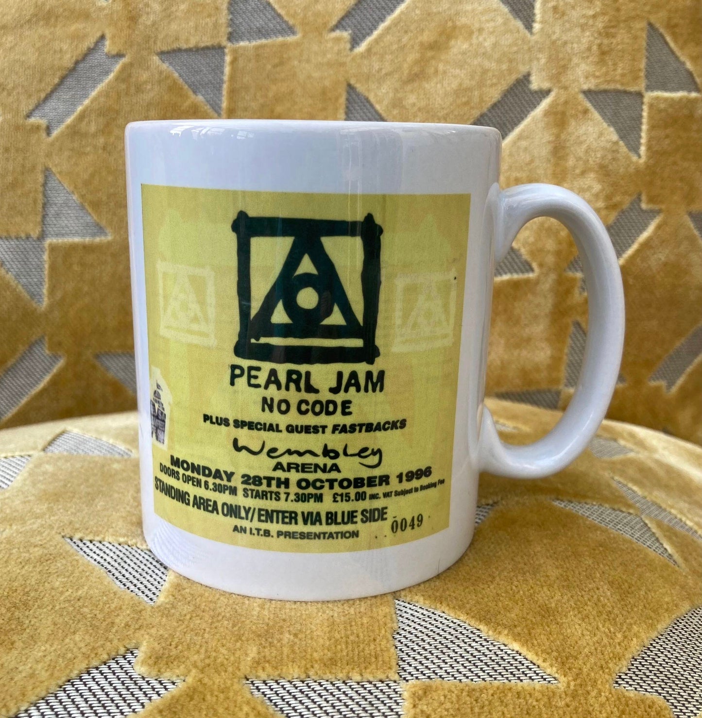 PEARL JAM - 11oz ceramic mug featuring the 1996 Wembley Arena , London ticket on both sides