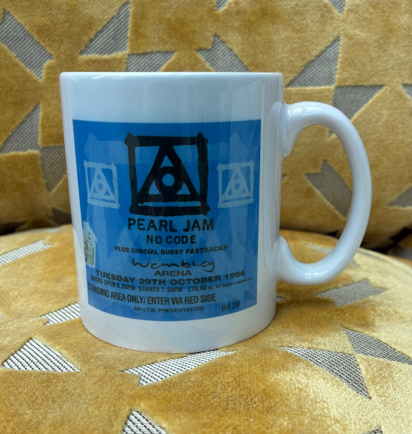 PEARL JAM - 11oz ceramic mug featuring the 1996 Wembley Arena , London ticket on both sides